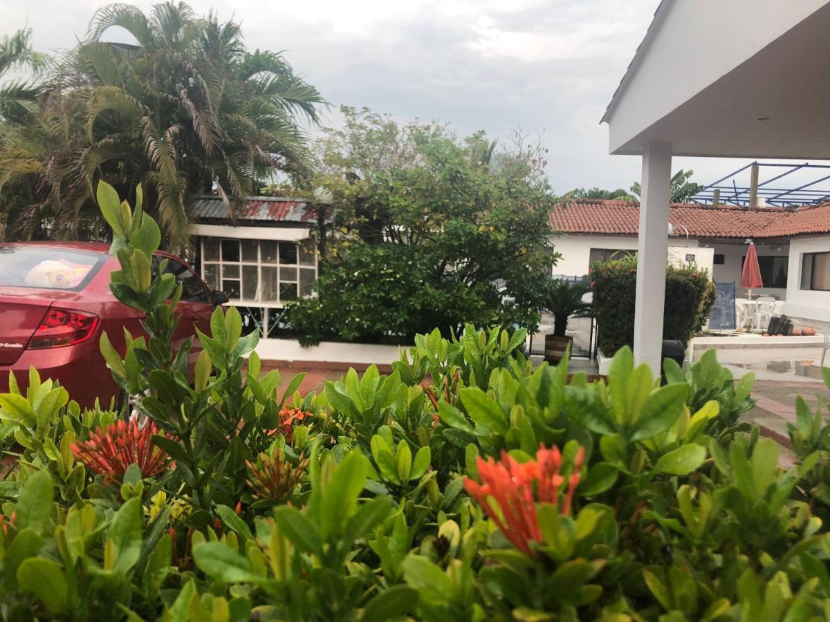 Hotel Villa Ricaurte Exterior photo